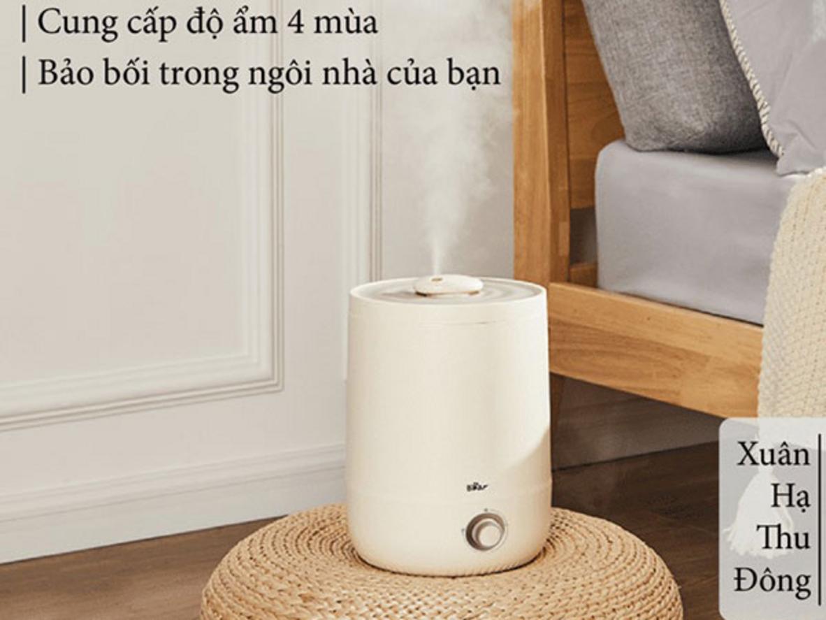 Bình chứa 4,5L giúp máy dùng lâu hơn, ít phải châm nước.