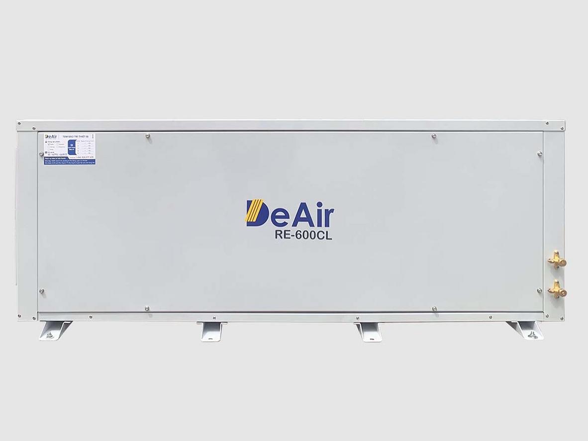 Máy hút ẩm treo trần DeAir RE 600CL tối ưu không gian sàn cho kho xưởng công nghiệp.