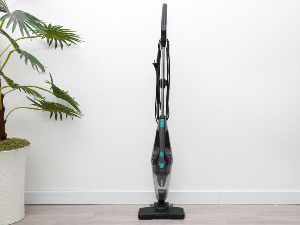 Hộp bụi 0.4 lít giúp đổ bụi nhanh và vệ sinh tiện lợi.