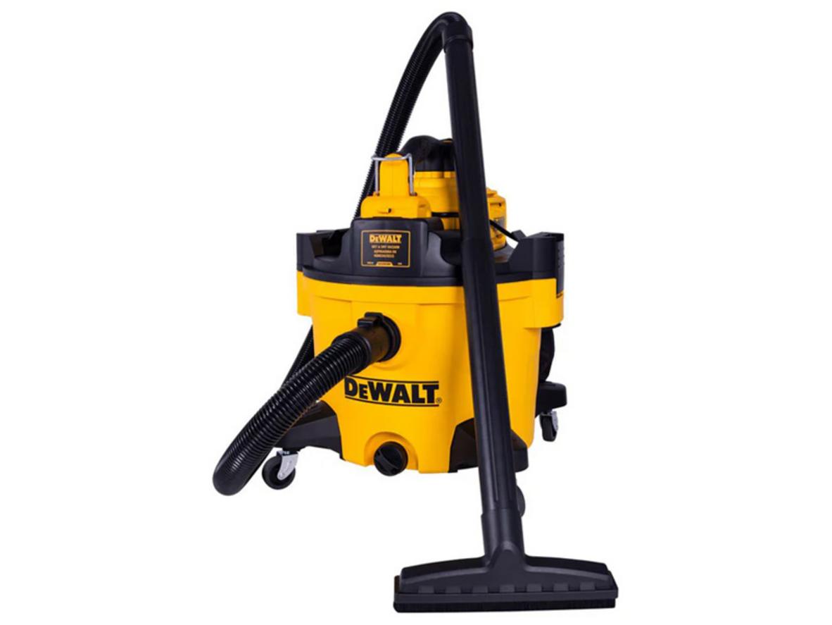 Máy hút bụi công nghiệp 4 chức năng Dewalt DXV234P cho gara, xưởng và công trình.