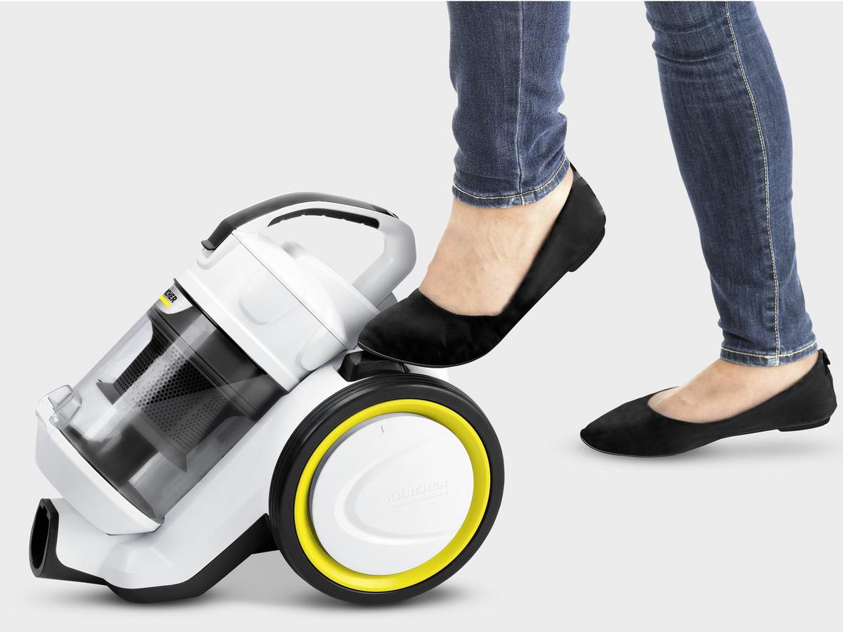 Máy hút bụi gia đình Karcher VC 3 Plus 1.198-050.0 cho nhu cầu dọn dẹp gọn nhẹ hằng ngày.