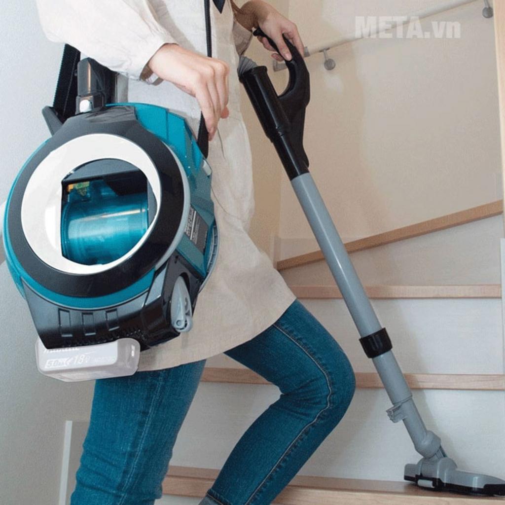 Makita DCL501Z phù hợp cho dọn nhanh trong nhà và trên ô tô nhờ thiết kế không dây 18V.