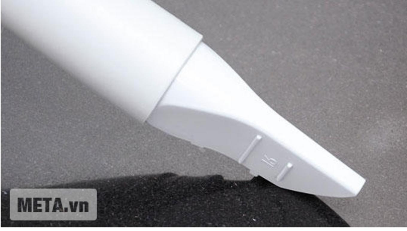 Túi chứa bụi 1.4 lít giúp đổ bỏ gọn hơn và hạn chế bụi phát tán