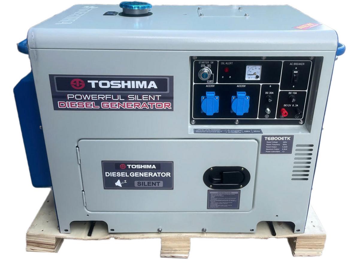 Máy phát điện diesel Toshima T6800ETK (5KW) với thiết kế đề điện 12V, phù hợp nguồn điện dự phòng gia đình và cửa hàng nhỏ.