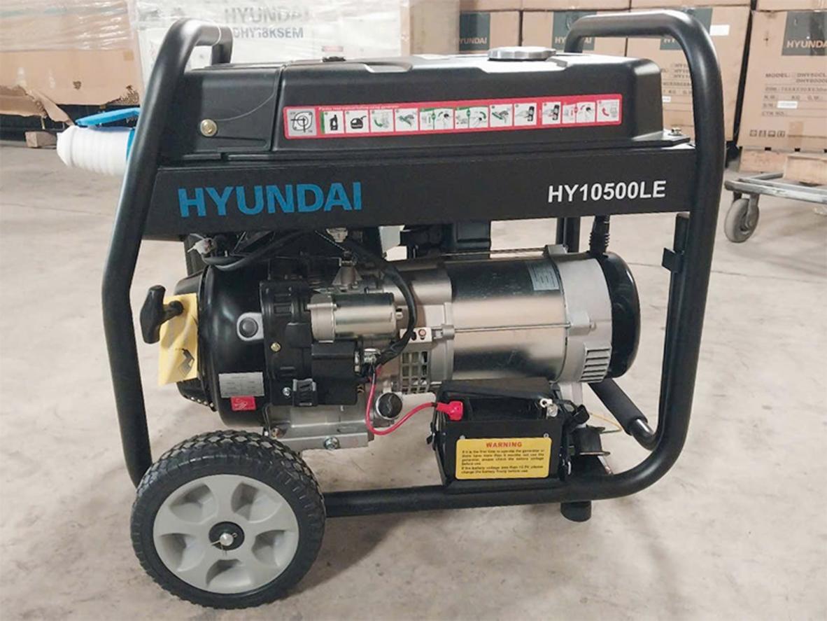 Máy phát điện Hyundai HY10500LE (7KW) phù hợp cho gia đình lớn và cửa hàng nhỏ cần nguồn điện dự phòng.