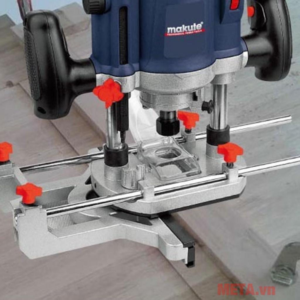 Makute ER001 cho đường phay ổn định, phù hợp xưởng mộc và hoàn thiện gỗ.