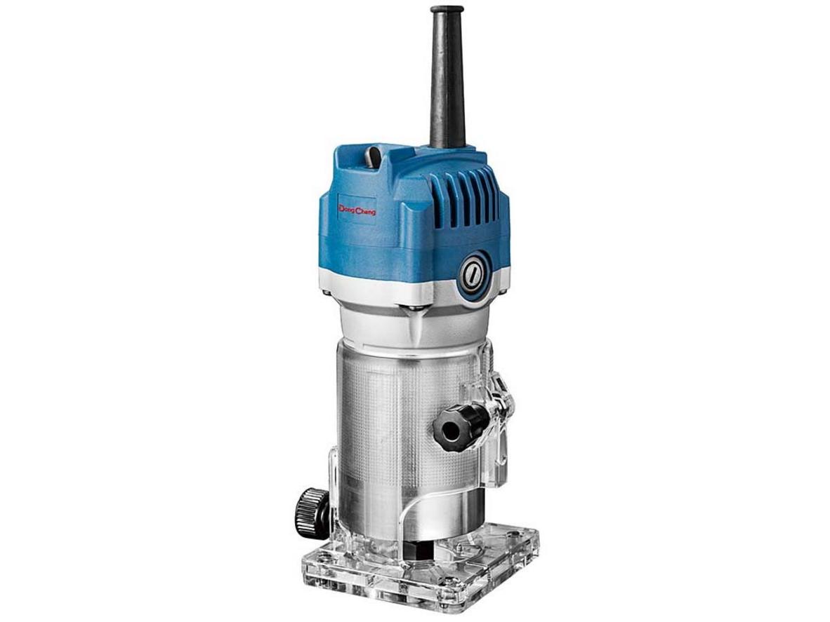 Máy phay soi mộng Dongcheng DMP04-6 gọn nhẹ, phù hợp thao tác chi tiết trong xưởng mộc.