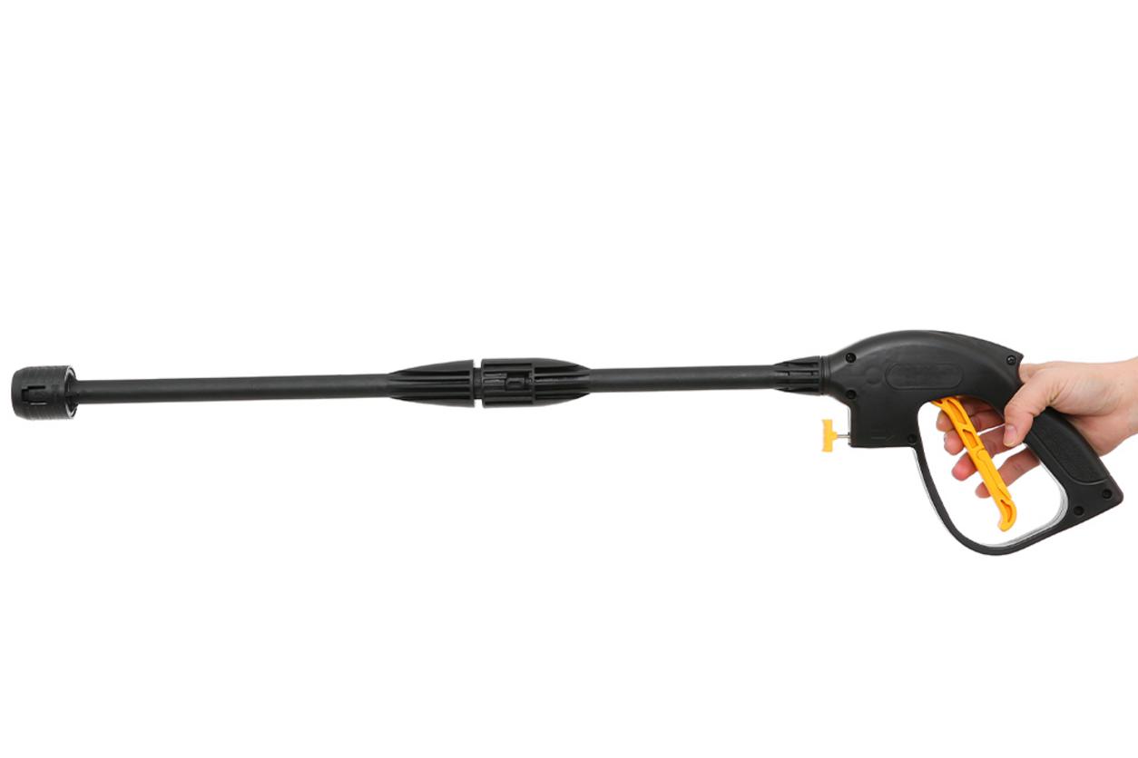 Tolsen 79588 nổi bật với 1400W, 105 bar và dây phun cao áp 5m.