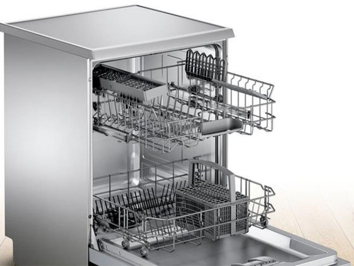 Bosch SMS25DI05E tối ưu cho gia đình cần rửa nhiều bát đĩa trong một lần.