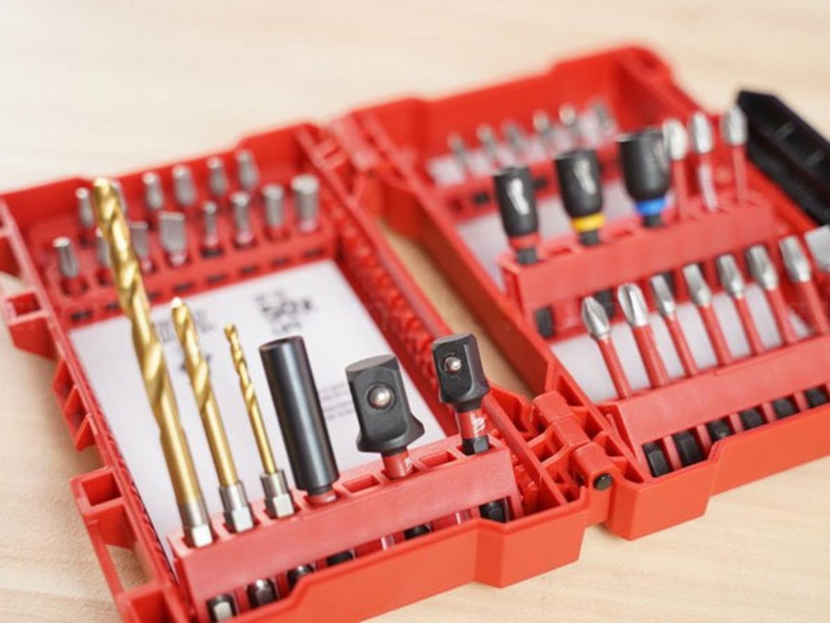 Bộ Milwaukee 48-32-4006 tương thích tốt với máy M12 và M18.