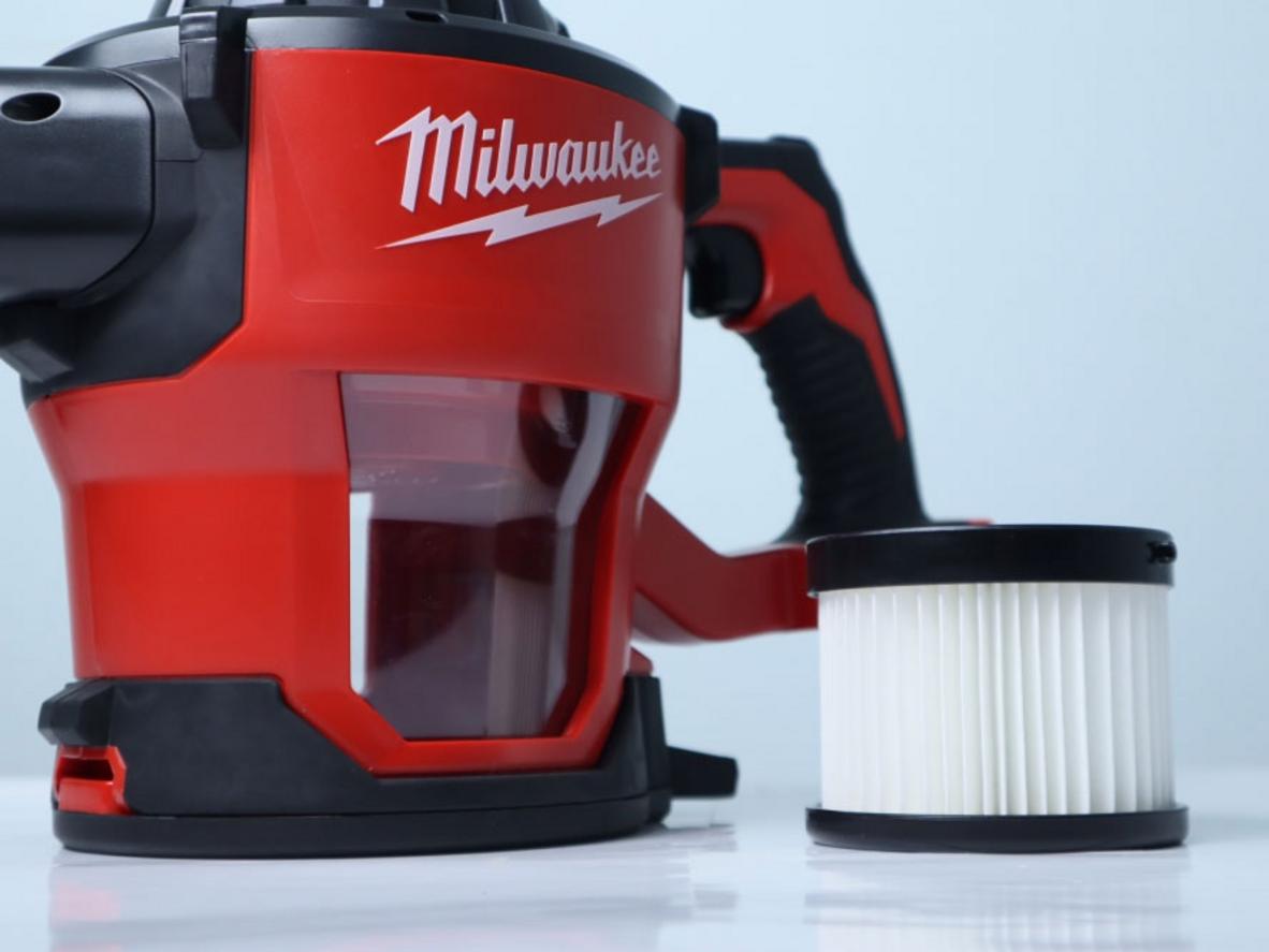 Bộ lọc HEPA giúp Milwaukee M18 CV-0 giữ bụi mịn hiệu quả hơn.