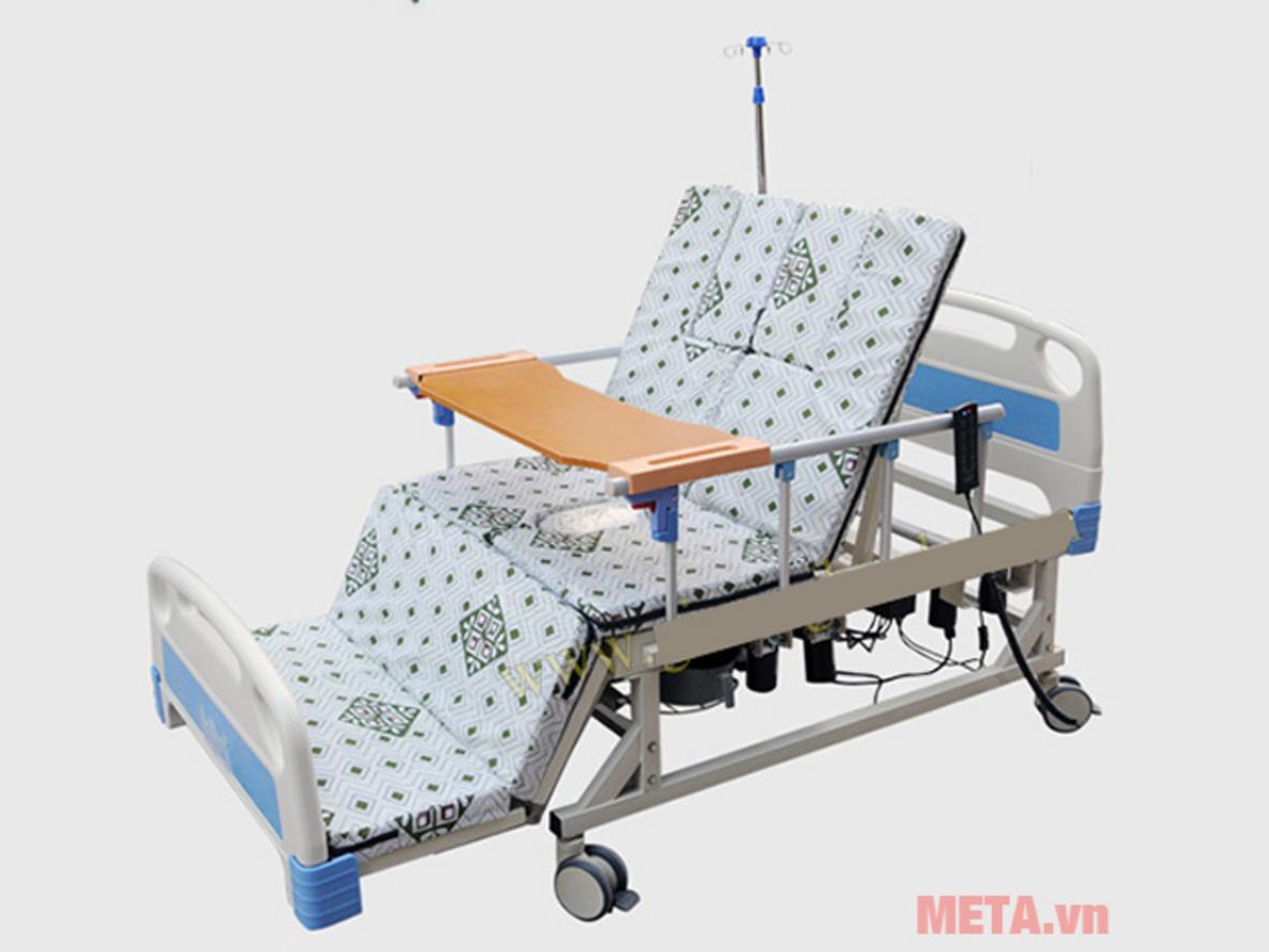 Nâng chân 45° hỗ trợ giảm mỏi và đổi tư thế dễ hơn