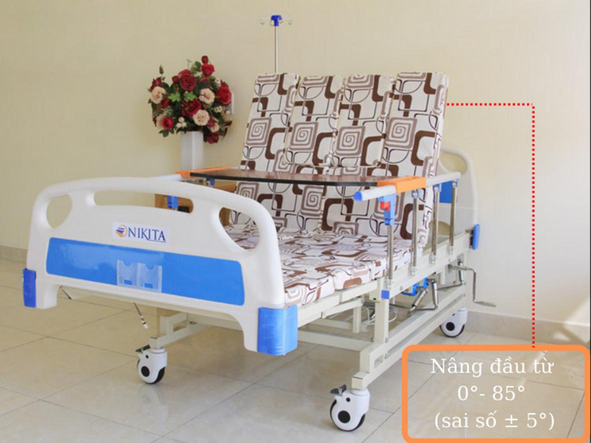 Bộ phụ kiện đầy đủ hỗ trợ chăm sóc tại giường.