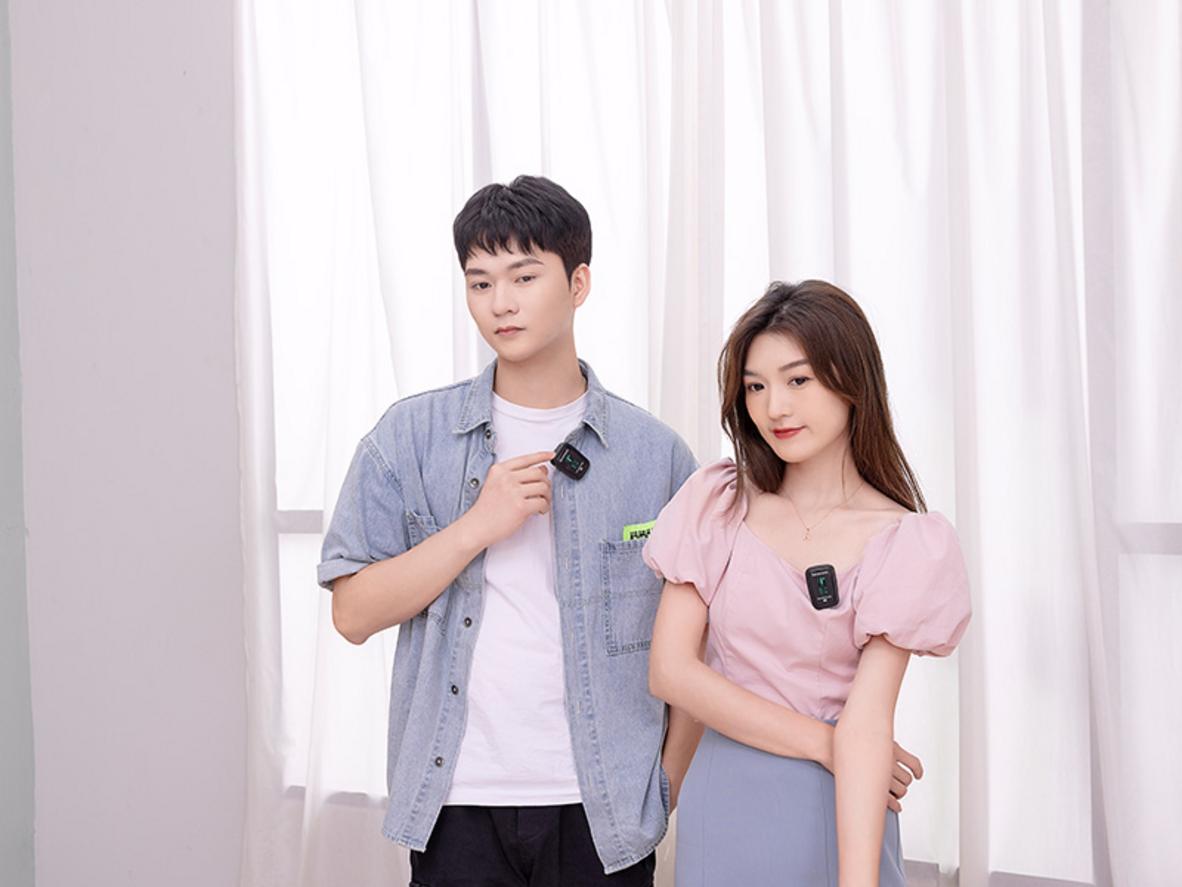 Pin 10 giờ và hộp sạc 3.000 mAh cho tổng thời gian 35 giờ.