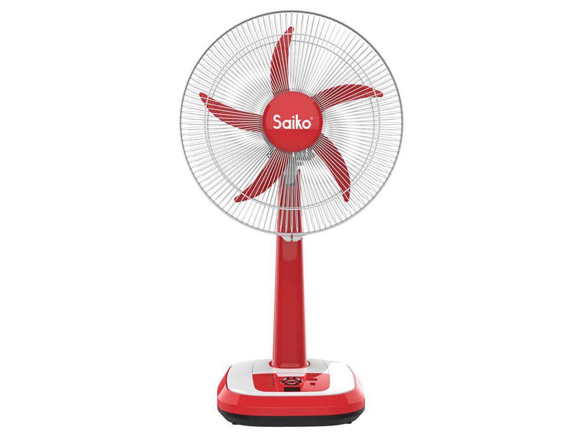 Pin axit chì 6V 4.5Ah x 2 giúp Saiko RF-716A chạy dự phòng 3–9 giờ.