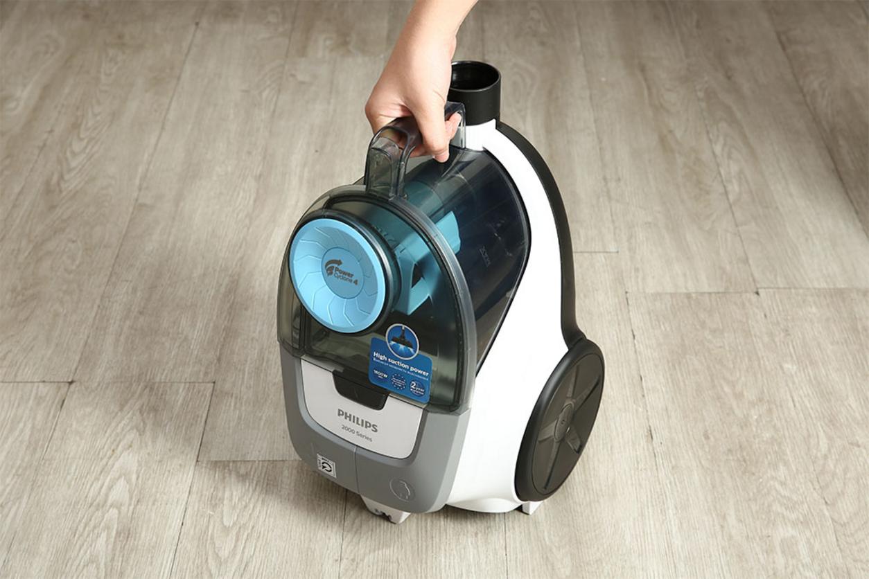 PowerCyclone 4 giúp máy duy trì lực hút ổn định hơn khi vệ sinh.