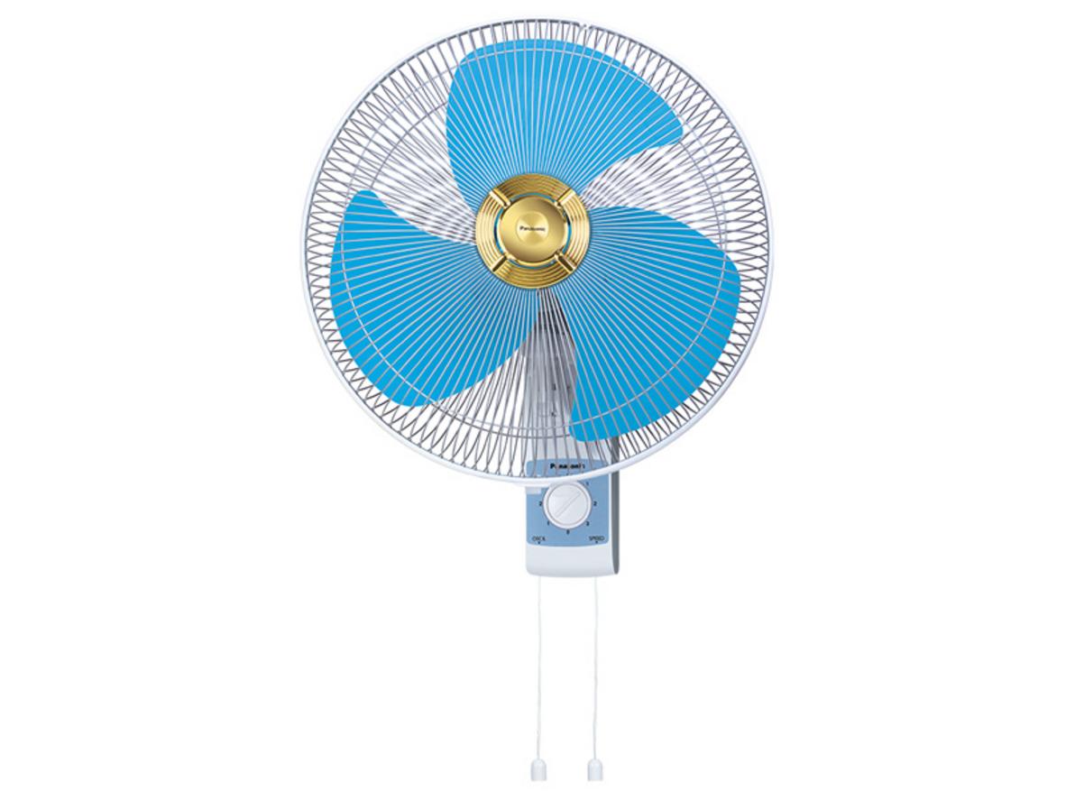 3 cánh kim loại tạo gió chắc và dễ vệ sinh cho Panasonic F-409U.