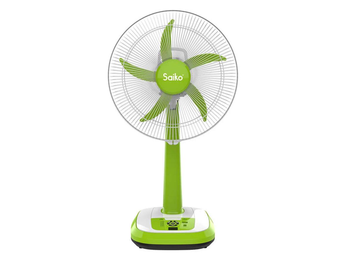 Quạt tích điện đa năng Saiko RF-716A 33W, remote tiện dùng khi mất điện.