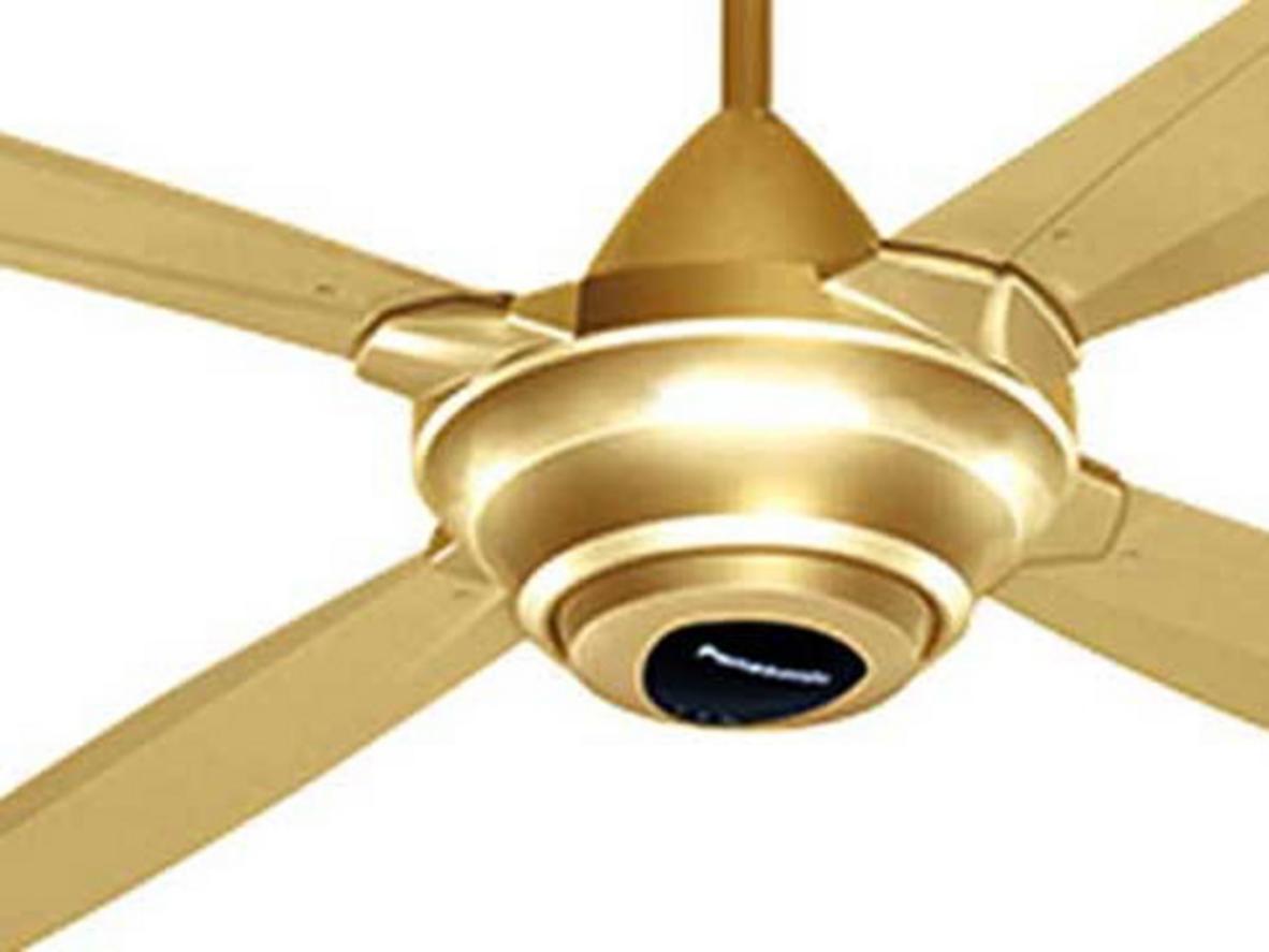 Sải cánh 140 cm giúp quạt phủ gió rộng cho phòng khách và không gian lớn.