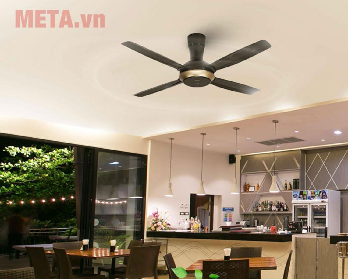 F-56XPG dùng ti 30 cm và sải cánh 140 cm, tối ưu cho trần thấp.
