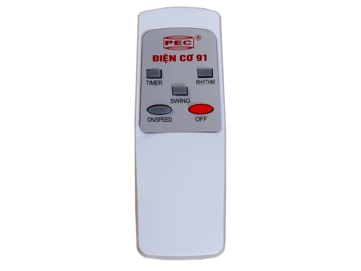 Cận cảnh Quạt treo tường Điện Cơ 91 QTT-ĐK: động cơ bạc thau, cánh nhựa mica, sải cánh 400mm.