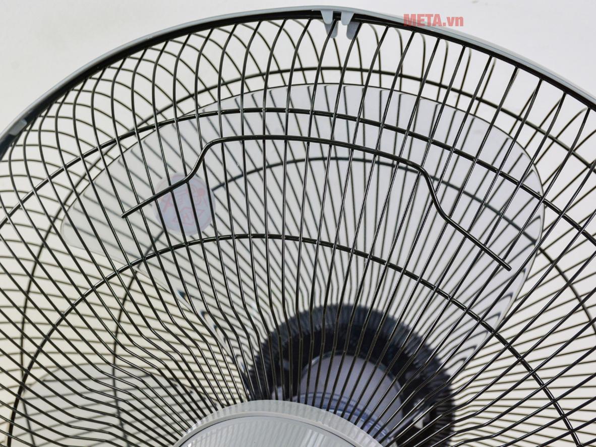 Goldsun GFA-6140 dùng động cơ bạc đạn, lõi mô tơ dây đồng và 3 cánh quạt.