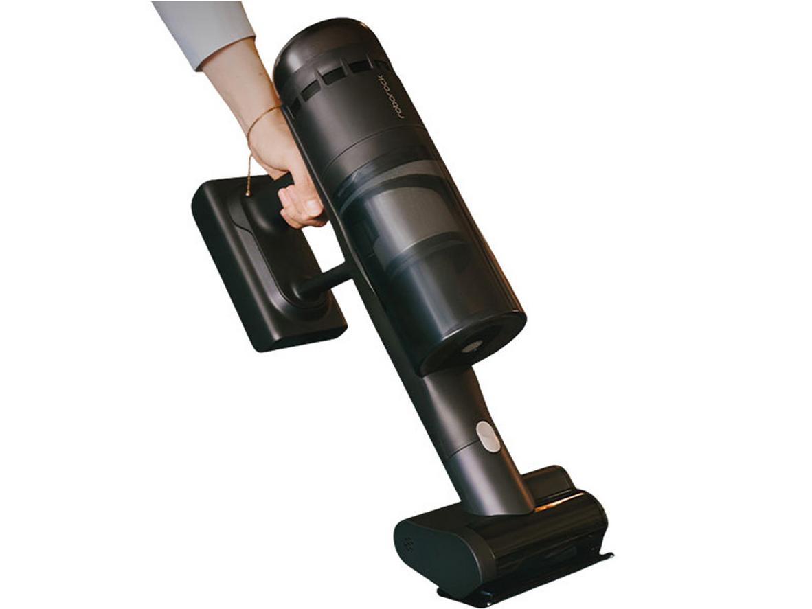 Lực hút 210AW hỗ trợ làm sạch nhanh trên nhiều bề mặt khác nhau.