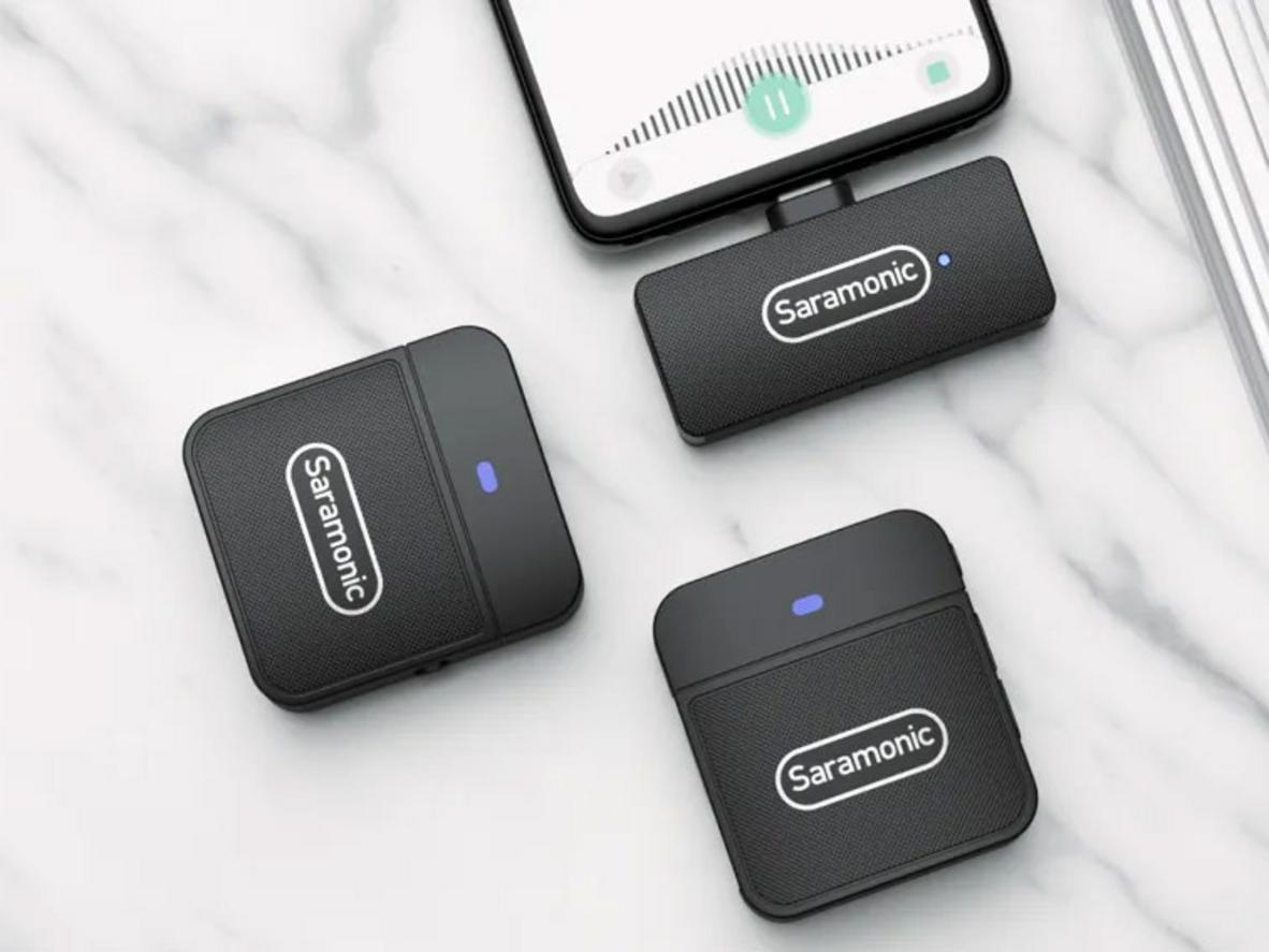 Blink100 B5 dùng RXUC USB-C, nhỏ gọn và dễ setup cho nội dung di động.