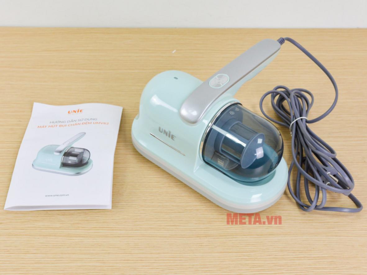 UNIE UMV62 có thân máy kim loại và nhựa, màu xanh bạc, dùng điện ổn định.