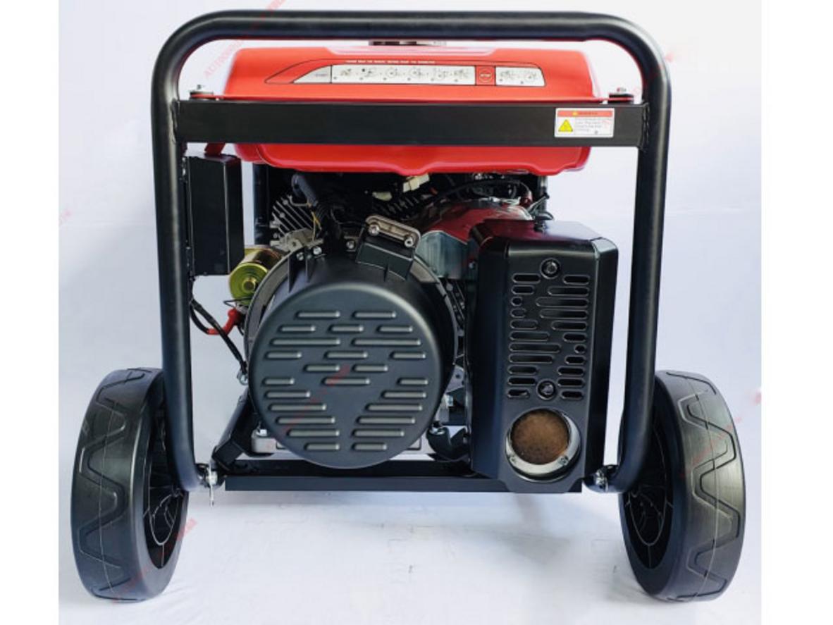 Trọng lượng khô 68 kg giúp máy ổn định khi lắp đặt tại vị trí cố định.
