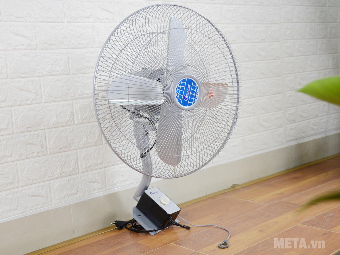 Lõi mô tơ dây đồng của Ching Hai W9199 giúp quạt chạy ổn định và bền hơn.