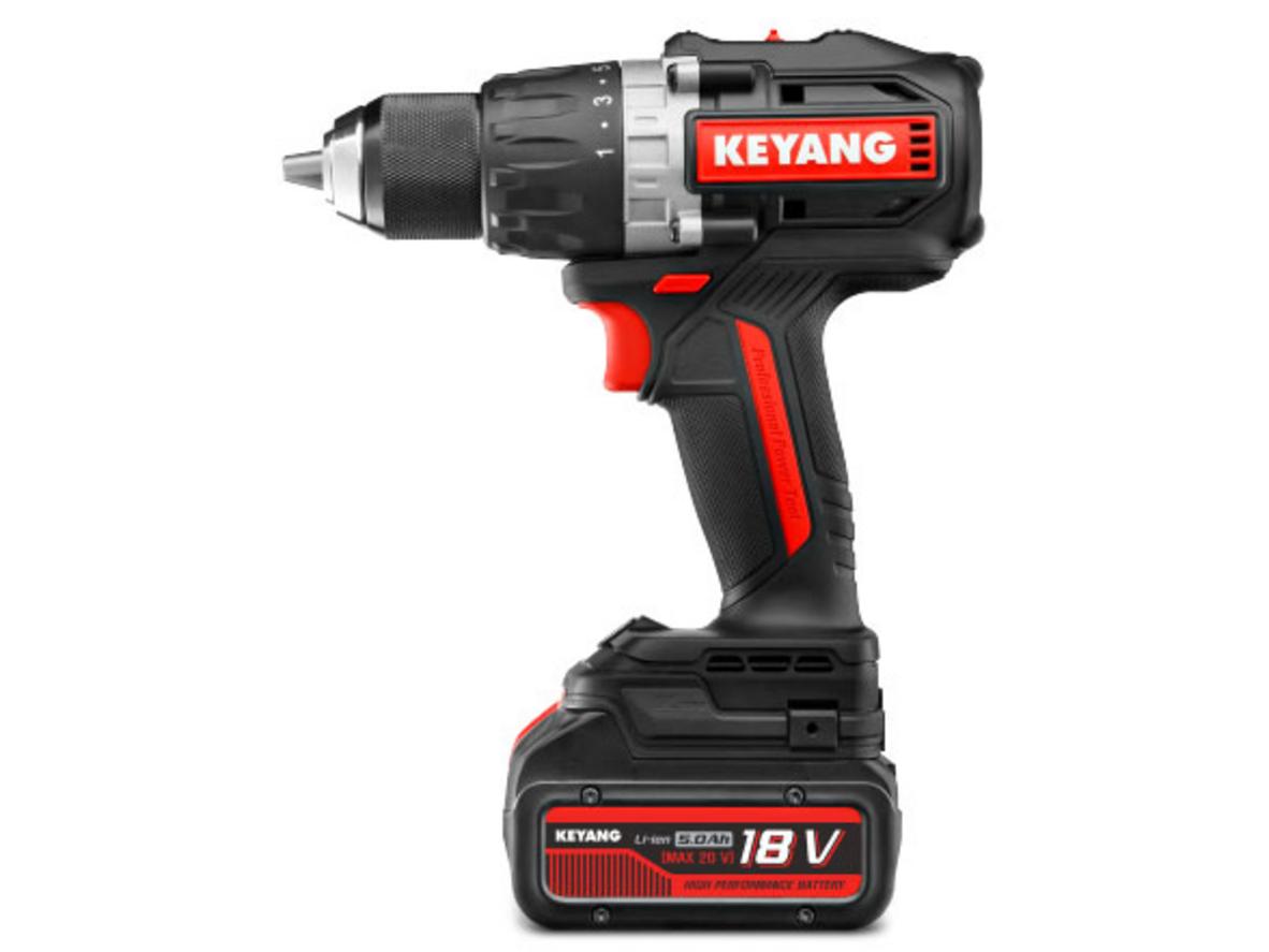 Động cơ brushless giúp máy bền hơn và tiết kiệm pin.