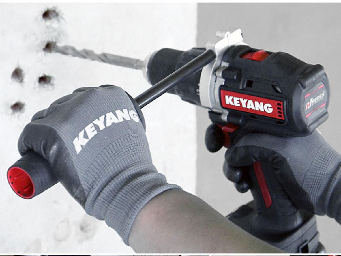 Đầu kẹp 13mm Auto-lock giúp thay mũi nhanh và giữ mũi chắc.