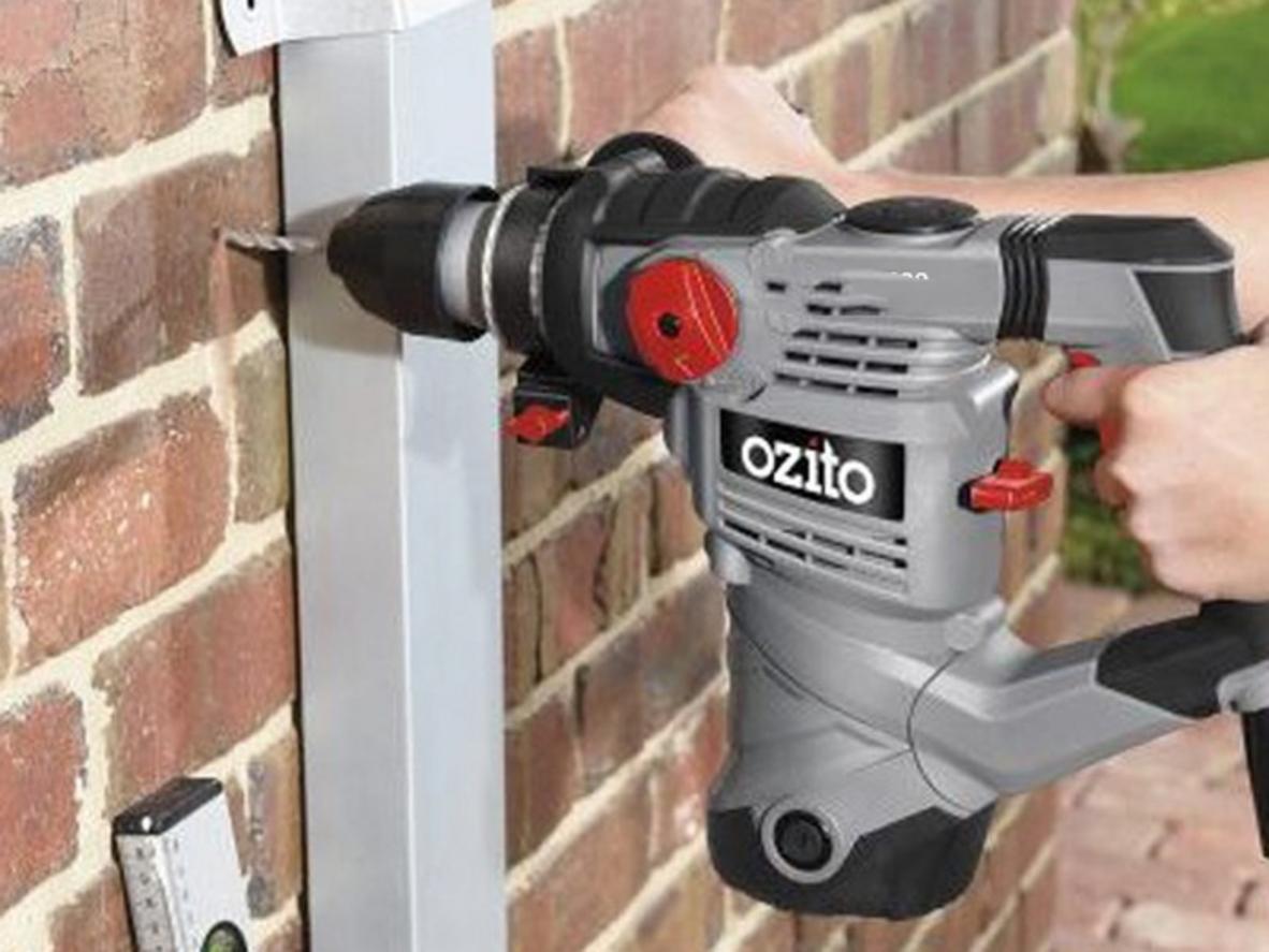 Ozito RHD-1600 hỗ trợ 3 chế độ khoan thường, khoan búa và đục